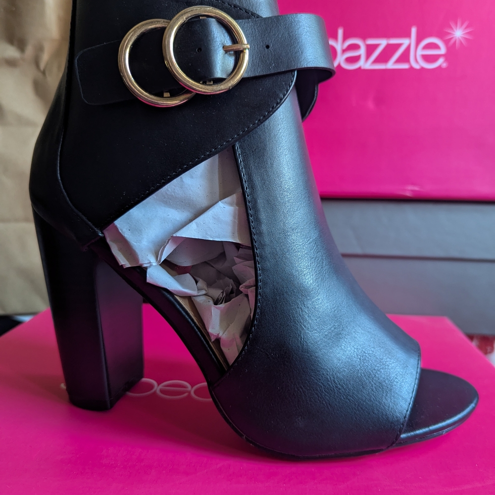 Black Peep Toe Heels with Gold Buckle by JustFab